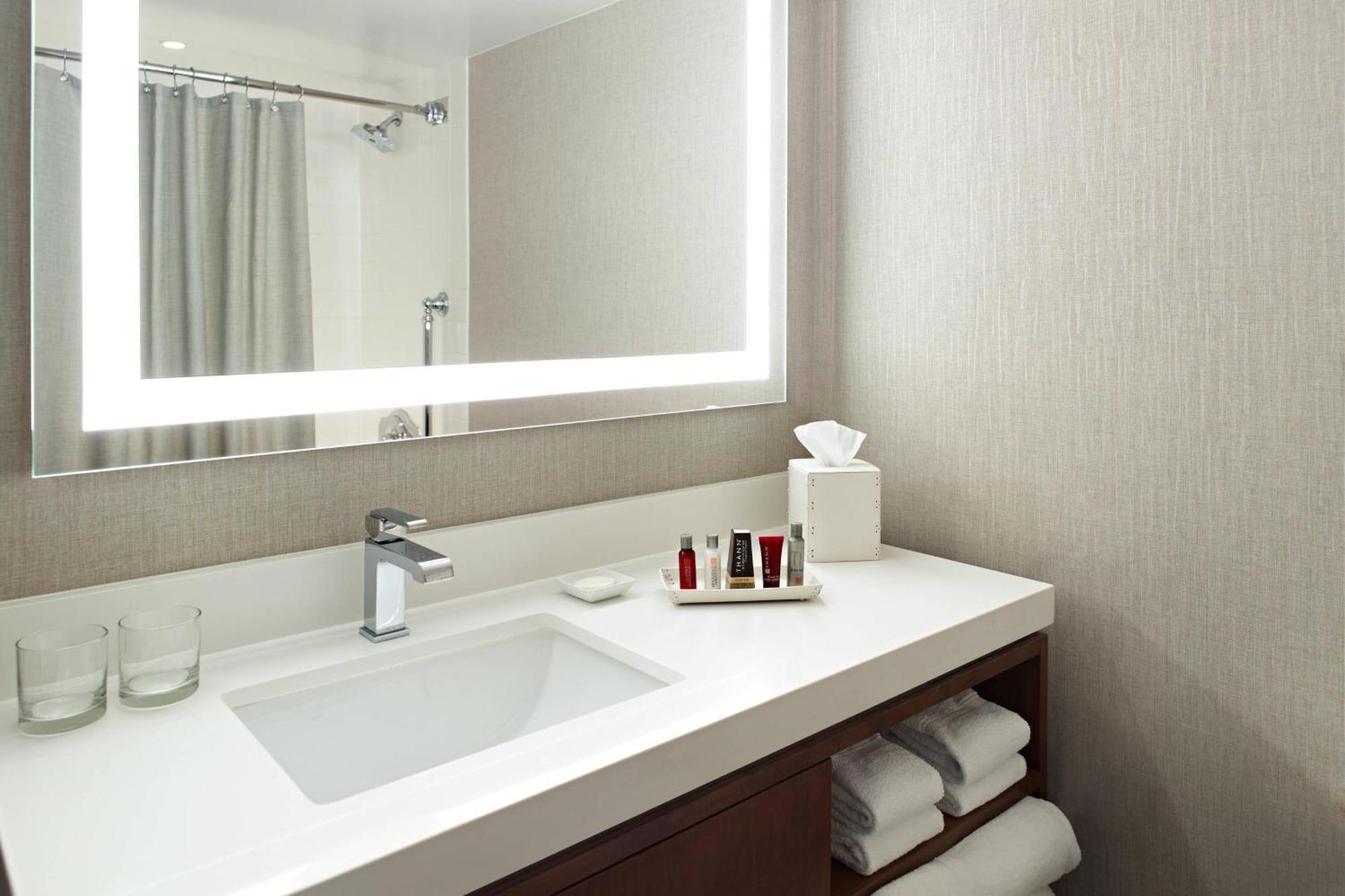 Marriott At The University Of Dayton Bagian luar foto